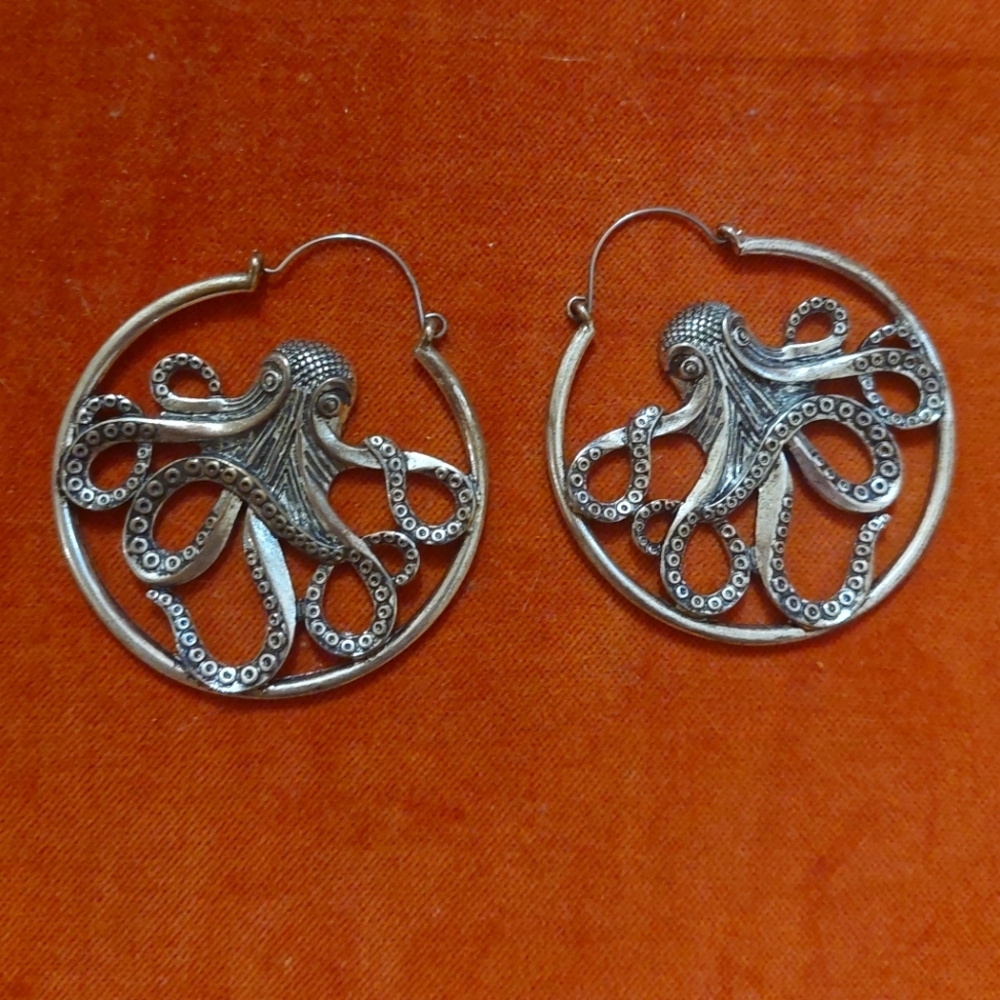 Octopus Kraken Hoop/ Weighted-hanger Earrings - Picture 1 of 2